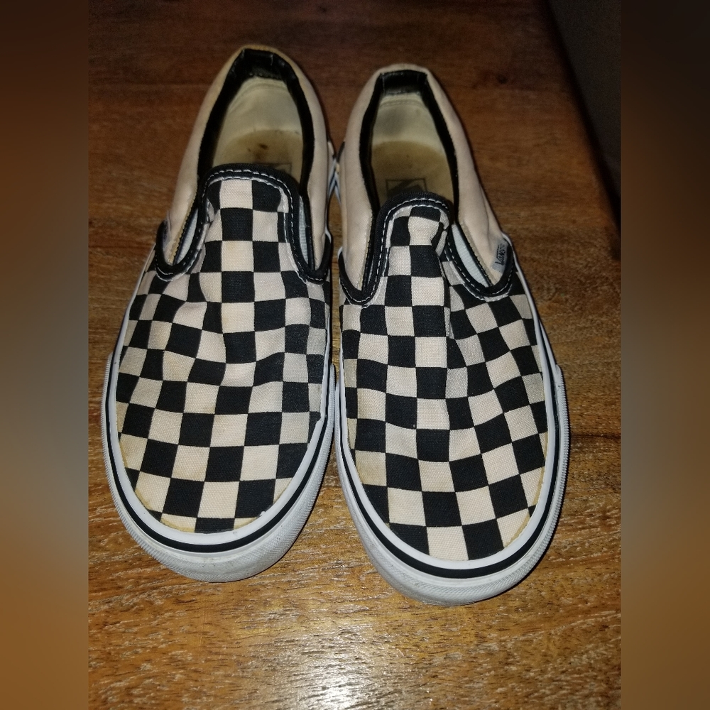 Van's classic checkered slip ons